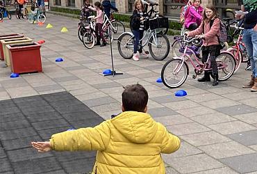 Fietsles op de Regenboog